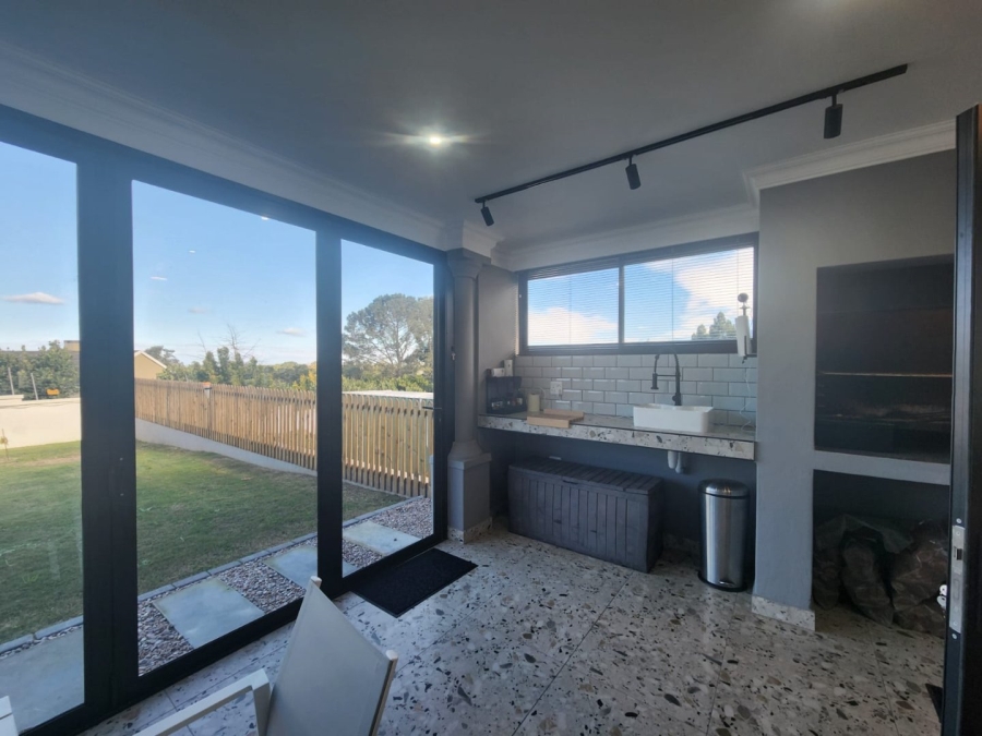 3 Bedroom Property for Sale in Mont Fleur Mountain Estate Western Cape